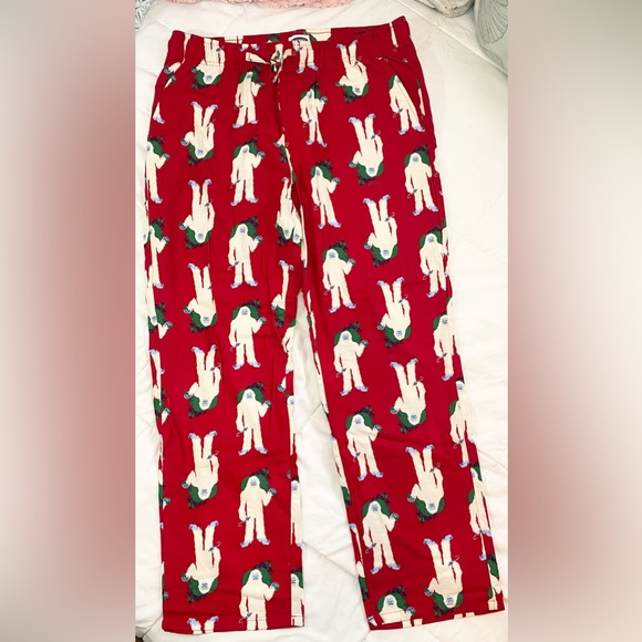 Old Navy Other - ⭐️ Old Navy Red Yeti Pajama Pants